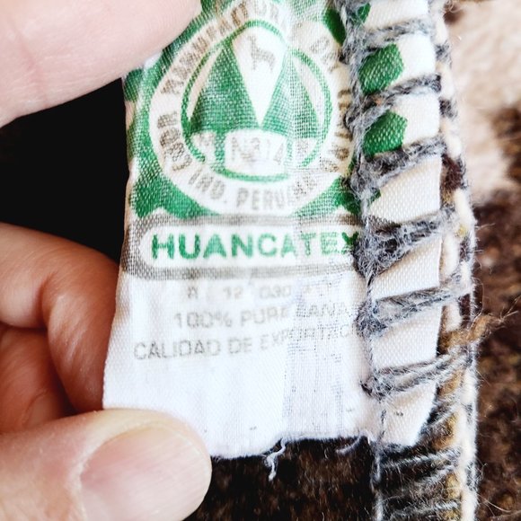 Vintage Huancatex 100% Lana wool Aztec design blanket. - Picture 10 of 10